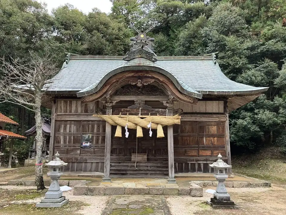 拝殿の正面(イメージ写真)